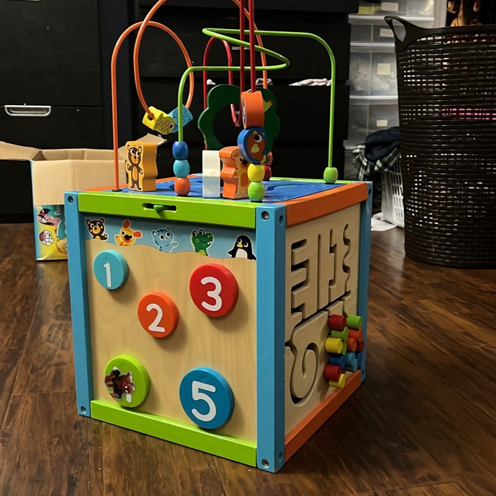 Giant Activity cube - Picture 2 of 5